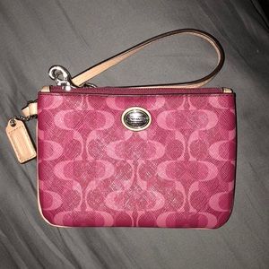 Coach Wristlet 👛